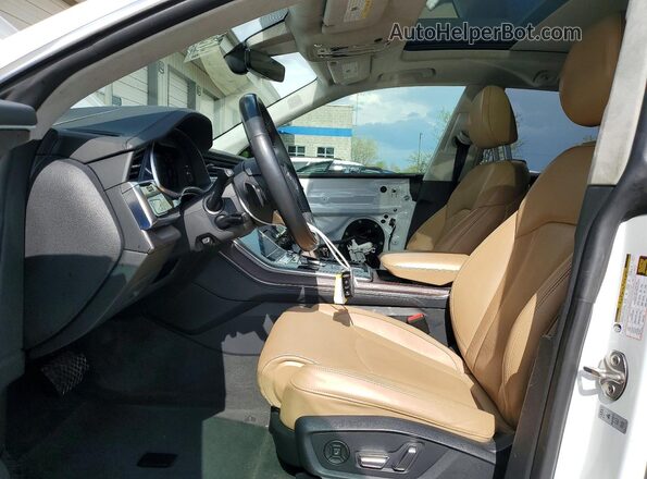 WA1CVAF1XKD015518 2019 AUDI Q8 White Front interior view