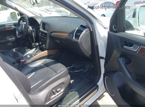 WA1D7AFP6GA142584 2016 AUDI Q5 White Front interior view