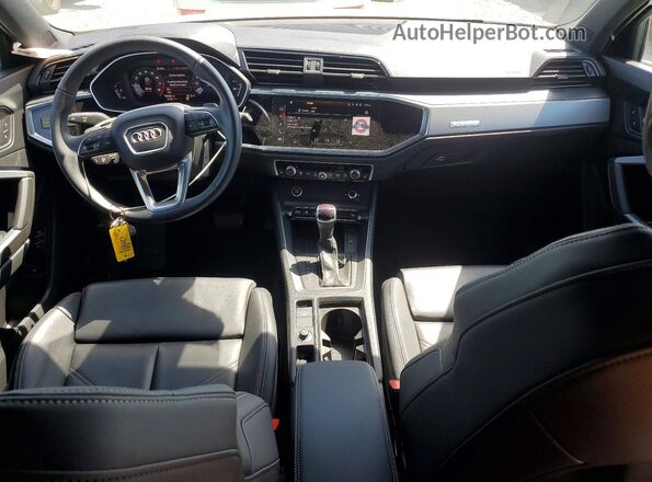 WA1DECF30R1190034 2024 AUDI Q3 White Dashboard view