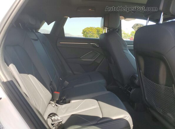 WA1DECF30R1190034 2024 AUDI Q3 White Rear interior view