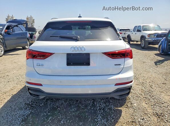 WA1DECF30R1190034 2024 AUDI Q3 White Rear view