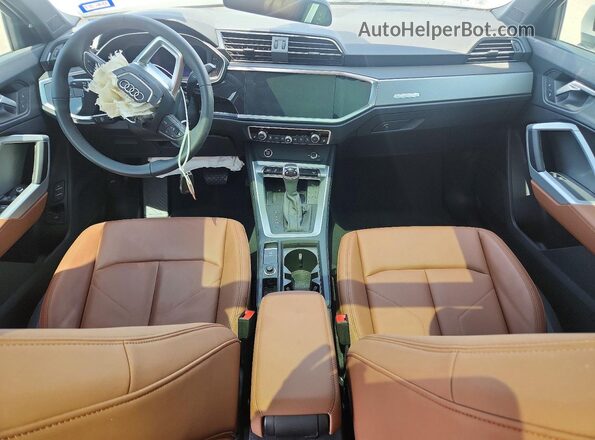 WA1DECF30S1044643 2025 AUDI Q3 White Dashboard view