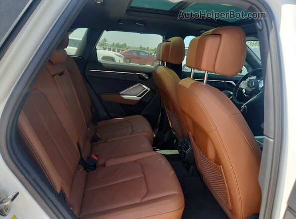 WA1DECF30S1044643 2025 AUDI Q3 White Rear seats view