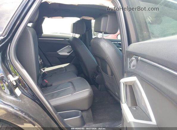 WA1DECF31P1151918 2023 AUDI Q3 Black VIN կոդի պիտակի տեսք
