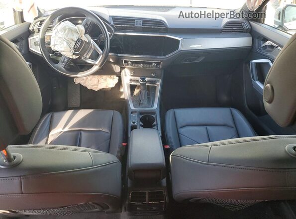 WA1DECF31R1117366 2024 AUDI Q3 White Առջևի վահանակի տեսք