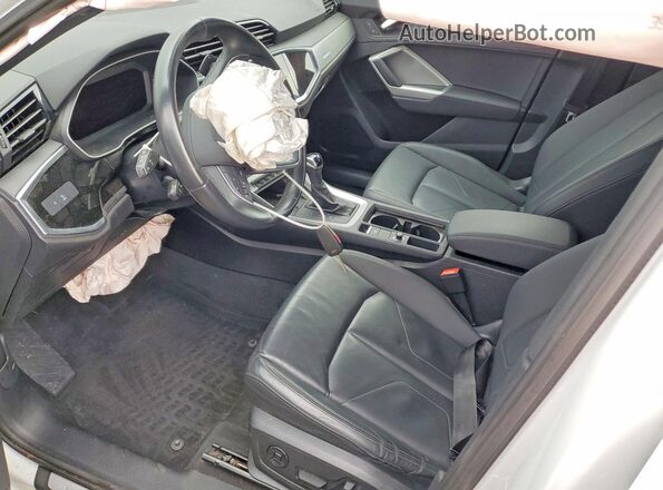 WA1DECF31R1117366 2024 AUDI Q3 White Սալոնի դիմացի տեսք