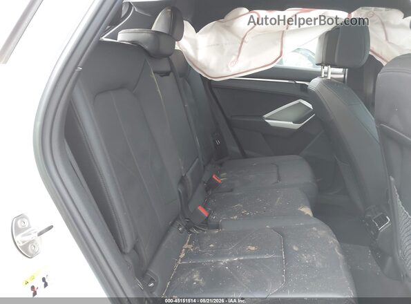 WA1DECF31R1124155 2024 AUDI Q3 Белый Вид наклейки с VIN-кодом