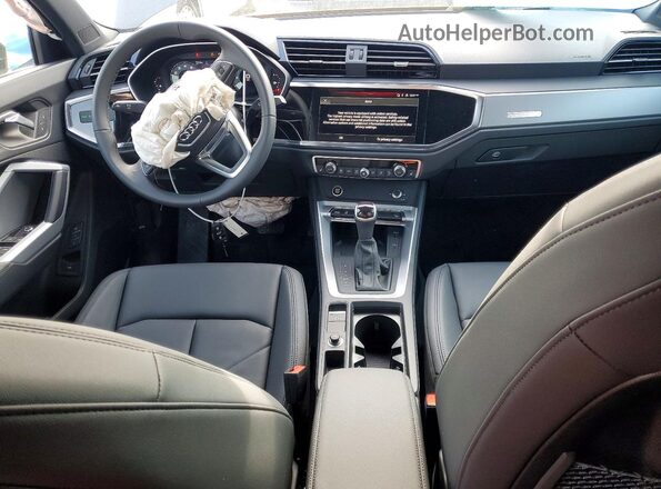 WA1DECF32S1109735 2025 AUDI Q3 Gray Вид панелі приладів