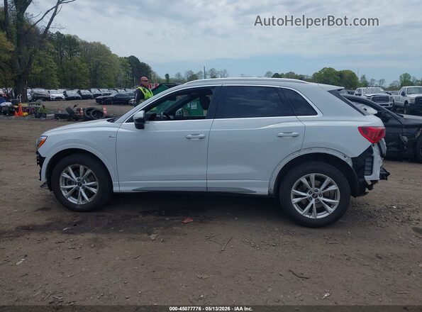 WA1DECF33N1017098 2022 AUDI Q3 White სალონის 360-გრადუსიანი ხედი