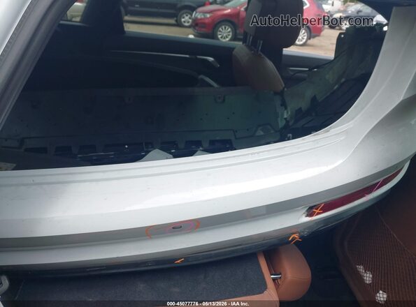 WA1DECF33N1017098 2022 AUDI Q3 White VIN კოდის სტიკერის ხედი