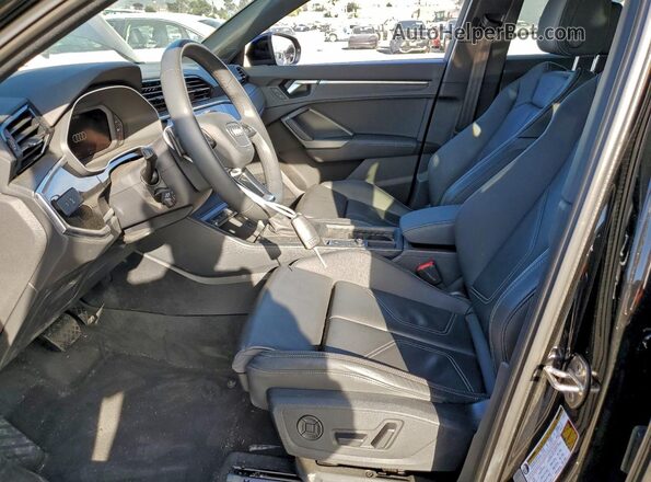 WA1DECF33R1190190 2024 AUDI Q3 Black Սալոնի դիմացի տեսք