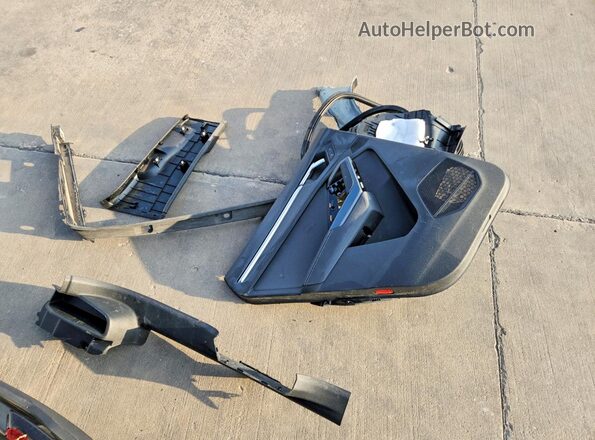 WA1DECF33S1069259 2025 AUDI Q3 Черный Вид подкапотного пространства