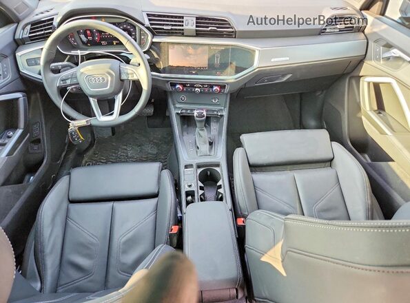 WA1DECF33S1069259 2025 AUDI Q3 Черный Вид панели приборов