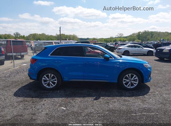 WA1DECF34P1078415 2023 AUDI Q3 Blue Панорамний вид салону 360°