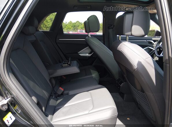 WA1DECF34R1117233 2024 AUDI Q3 Черный Вид наклейки с VIN-кодом