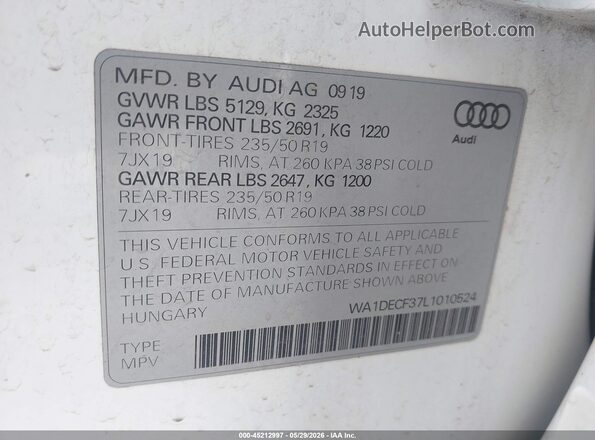 WA1DECF37L1010524 2020 AUDI Q3 White Vista del compartimento del motor