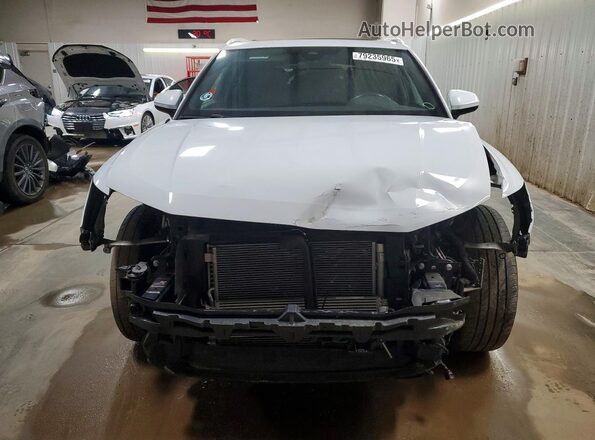 WA1DECF37P1107597 2023 AUDI Q3 White Դիմացի տեսք