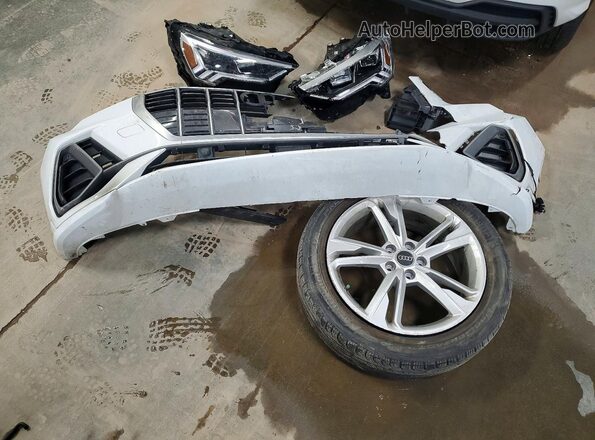WA1DECF37P1107597 2023 AUDI Q3 White Շարժիչի բաժամունքի տեսք