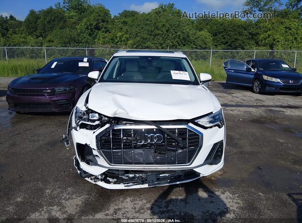 WA1DECF37S1023627 2025 AUDI Q3 White Widok zestawu wskaźników