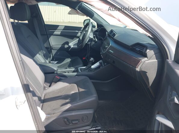 WA1DECF38R1200373 2024 AUDI Q3 White Vista interior delantera
