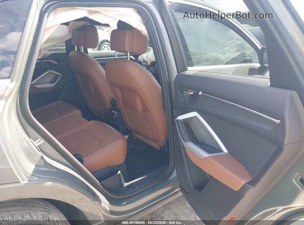 WA1DECF3XR1109962 2024 AUDI Q3 Gray VIN კოდის სტიკერის ხედი