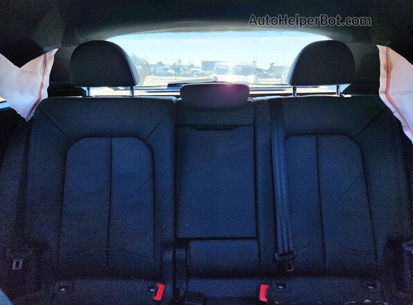 WA1DECF3XS1094417 2025 AUDI Q3 Black Հետևի նստատեղերի տեսք