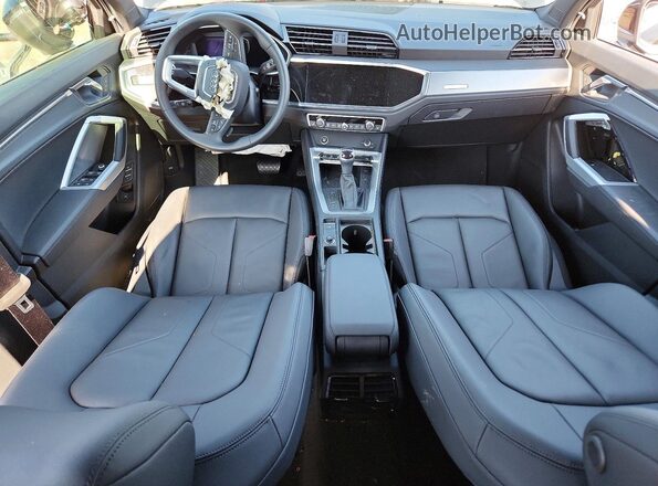 WA1DECF3XS1094417 2025 AUDI Q3 Black Առջևի վահանակի տեսք