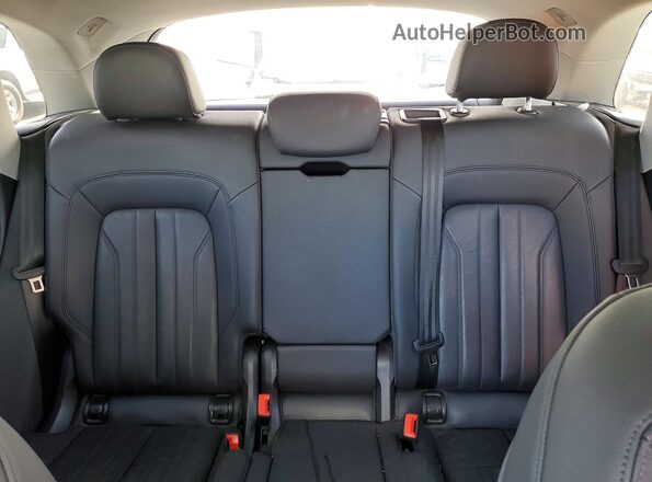 WA1E2AFY1L2070077 2020 AUDI Q5 Black 