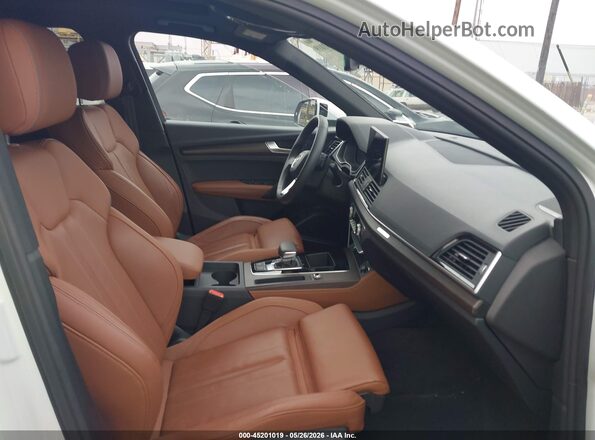 WA1E2AFY4R2101072 2024 AUDI Q5 White Սալոնի դիմացի տեսք