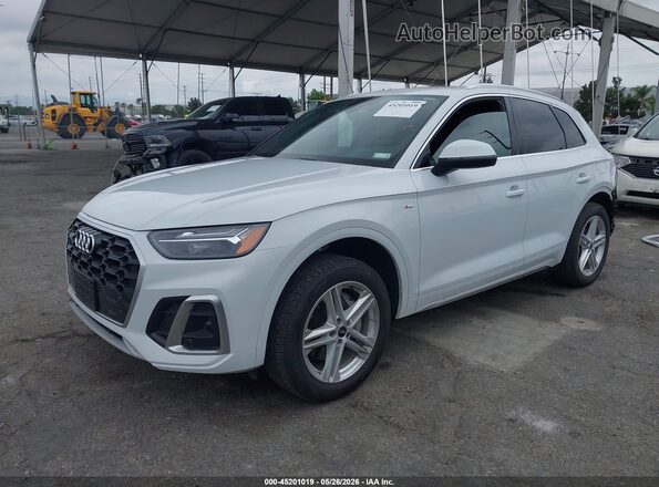 WA1E2AFY4R2101072 2024 AUDI Q5 White Առջևի ձախ երեք քառորդ տեսարան