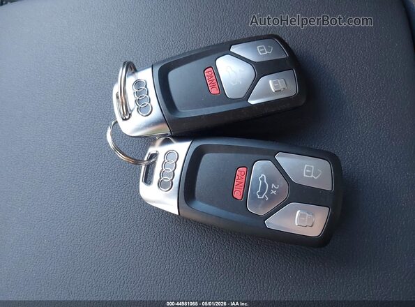 WA1E2AFYXS2063210 2025 AUDI Q5 Белый 