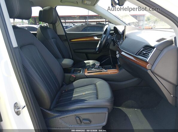 WA1EAAFY2N2118904 2022 AUDI Q5 White Սալոնի դիմացի տեսք