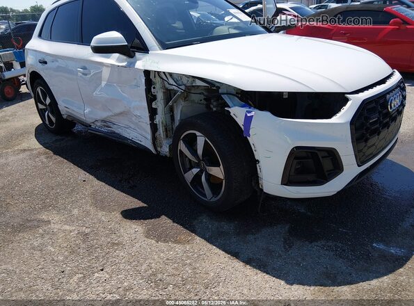 WA1EAAFY2N2118904 2022 AUDI Q5 White Դիմացի տեսք