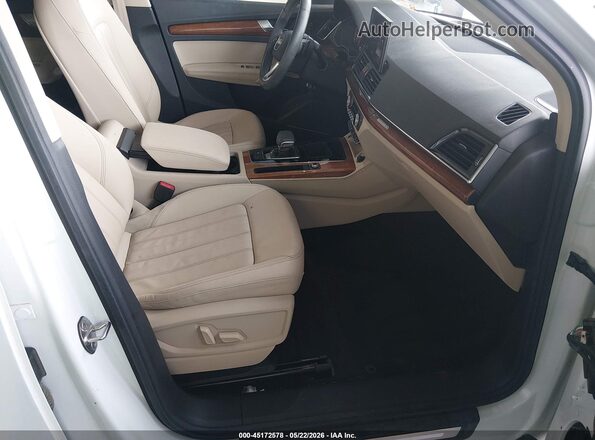 WA1EAAFY2P2178118 2023 AUDI Q5 White Вид салону спереду