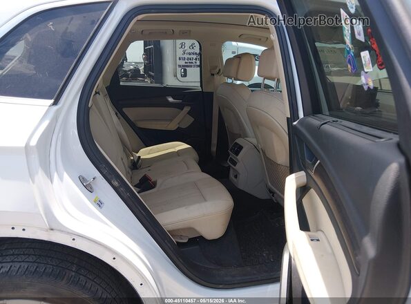 WA1EAAFYXP2104445 2023 AUDI Q5 White Vista de la etiqueta del VIN