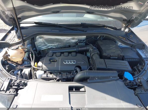 WA1ECCFS7JR034581 2018 AUDI Q3 Серебряный Вид сзади