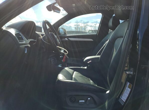 WA1ECCFSXHR002959 2017 AUDI Q3 Черный Вид салона спереди