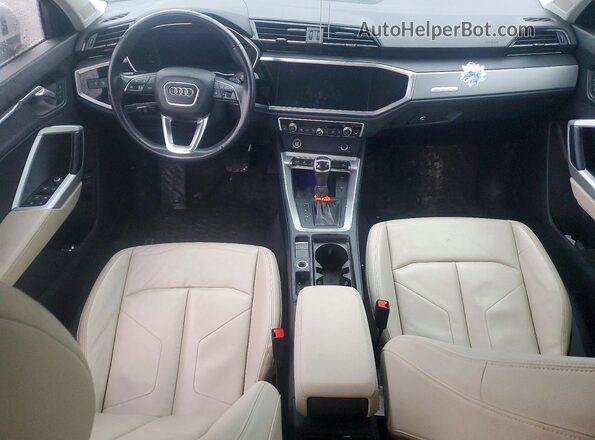 WA1EECF30N1049561 2022 AUDI Q3 White Առջևի վահանակի տեսք