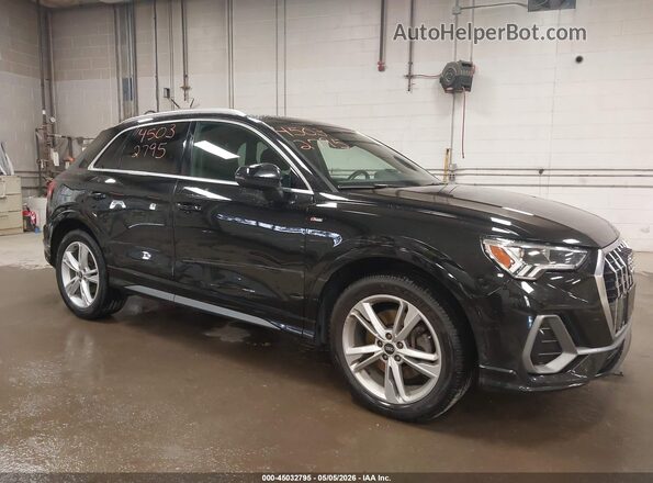 WA1EECF31M1056730 2021 AUDI Q3 Black Widok z przodu