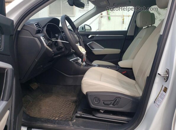 WA1EECF33S1073669 2025 AUDI Q3 White 