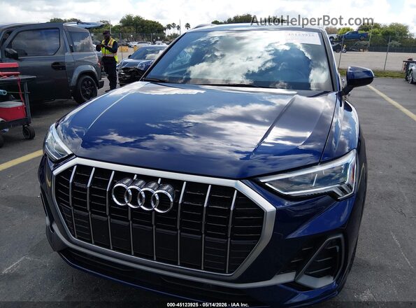 WA1EECF36M1111639 2021 AUDI Q3 Blue Rear interior view