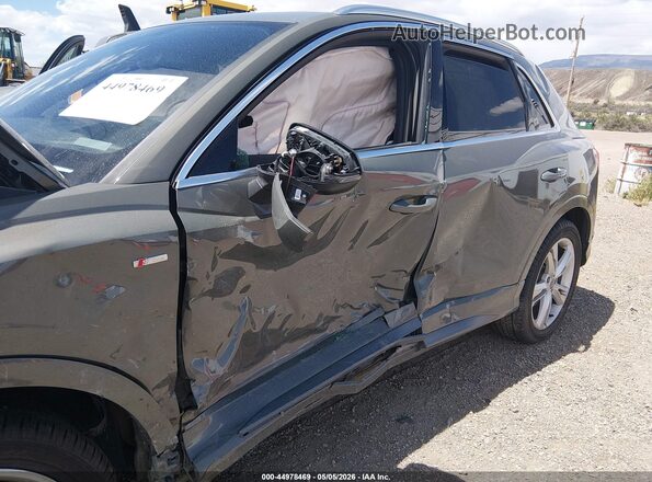 WA1EECF37L1024735 2020 AUDI Q3 Gray Դիմացի տեսք