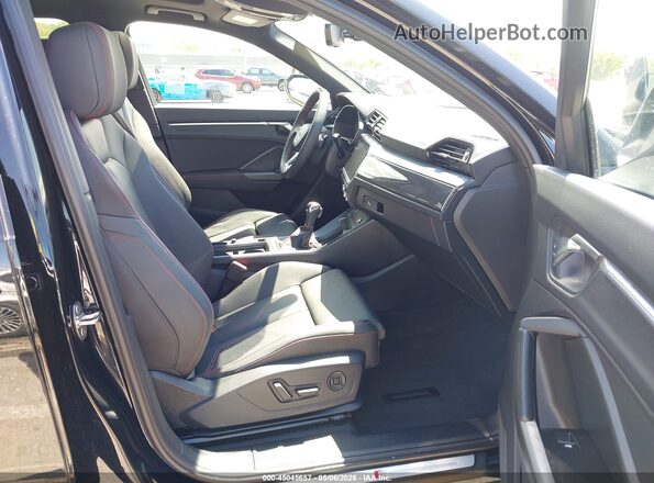 WA1EECF37S1079930 2025 AUDI Q3 Black Front interior view