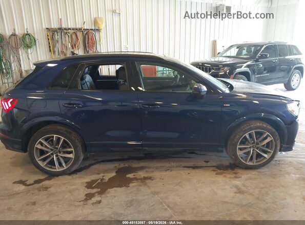 WA1EECF38R1033940 2024 AUDI Q3 Dark Blue Widok wnętrza z tyłu