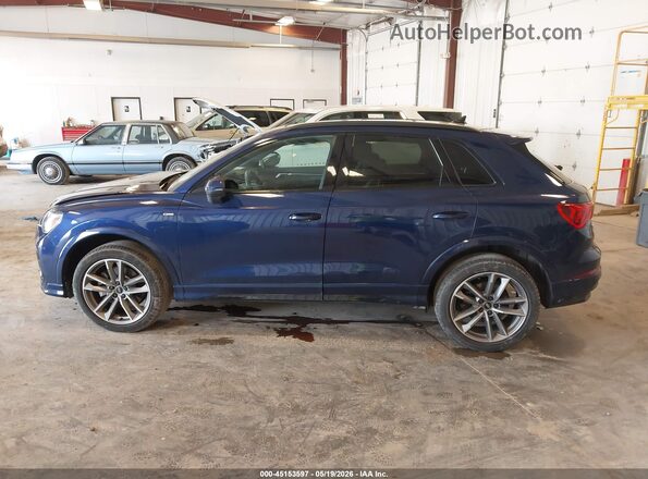 WA1EECF38R1033940 2024 AUDI Q3 Dark Blue Widok wnętrza 360 stopni