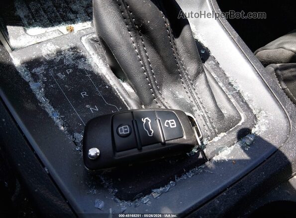 WA1EECF39L1104053 2020 AUDI Q3 Blue Vista del salpicadero