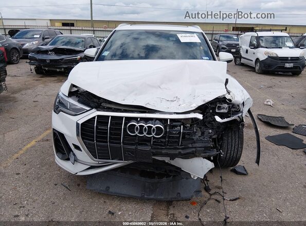 WA1EECF39P1109016 2023 AUDI Q3 White Rear interior view