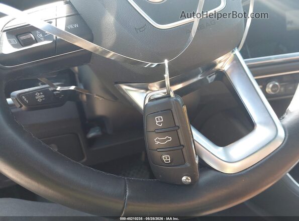 WA1EECF3XN1027244 2022 AUDI Q3 Blue Dashboard view