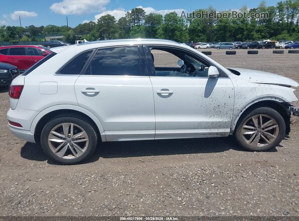 WA1EFCFS1GR008736 2016 AUDI Q3 White Вид задньої частини салону