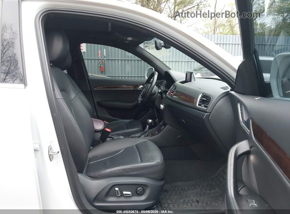 WA1EFCFS9GR016292 2016 AUDI Q3 White Widok wnętrza z przodu
